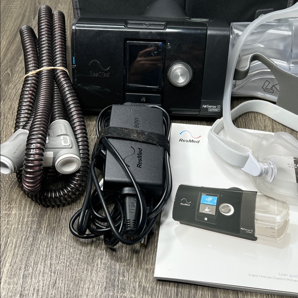 ResMed AirSense 10 CPAP Machine Tested Complete w/ Bag 1874 Run Hours - Picture 2 of 10